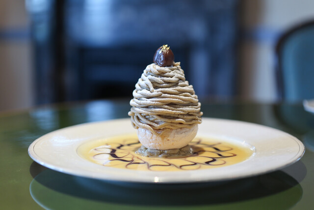 Dessert Cafe Chourakukan