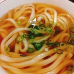 饂飩とお酒 からほり きぬ川 - エッヂを立ったうどん