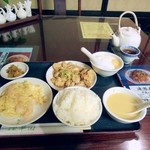 日光 翠園 -  油淋鶏＋滑蛋蝦仁　ご飯、ザーサイ、スープ、杏仁豆腐　1890円。