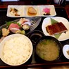 Tsudaya - うなぎの蒲焼と刺身7種盛定食(税込1800円)