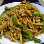 上海美食 - 日替わりランチのチンジャオロース