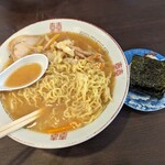 緑屋 - みそらーめん+おにぎり。