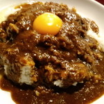 スズメバチ - カレー並盛り＋生卵（900＋50円）