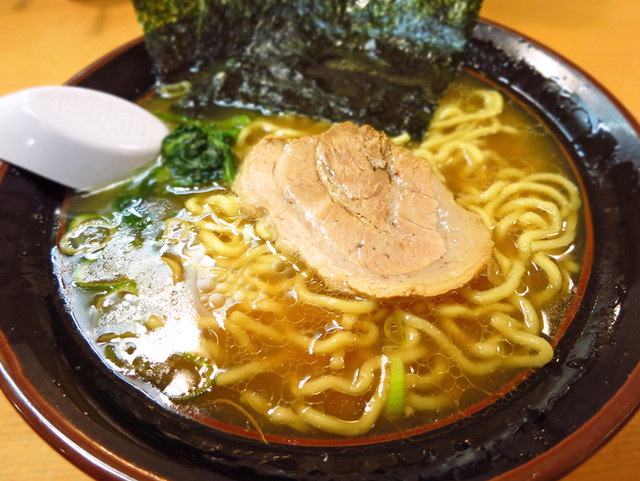 よこはま軒 エスモール店（よこはまけん） - 鶴岡（ラーメン）の写真