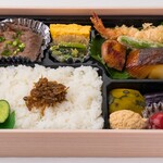 お持ち帰り割烹 香千堂 - 【予約5個から】なでしこ￥1700(税込)2営業日前までに5個以上でご予約ください。合計金額2万円以上で大阪市内にお届けします。1～4個は対応できません。
