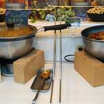 バイキングレストラン カーメル - ショートパスタ、タンドリーチキン