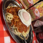 スパゲッティーのパンチョ - ミートメガ　目玉焼き