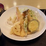 Asuka - 海老2本と野菜の天ぷら盛り合わせ