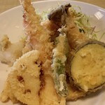 明日花 - 海老2本と野菜の天ぷら盛り合わせ