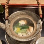 室町 和久傳 - 松茸はスライスでなく大きかったので食べた感満足