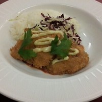 The Arts Fusion - 秋鮭のフリット トマトソースとレモン風味のマヨネーズ