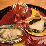 日本料理 太月 - 量少なめコース２３１００円。いくらおろし、煮鮑、牡蠣みぞれ煮。品数は少なめですが、どの品もとても美味しくいただきました（╹◡╹）。鮑は切ってほしかったです。