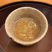 日本料理 太月 - 量少なめコース２３１００円。香箱蟹玉締め。改装されて玉締めの味が良くなったように感じます。香箱蟹の風味を楽しみました。