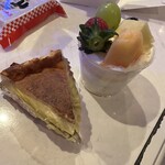 ベーカリー　飛行船 - チーズケーキとカップケーキ