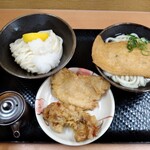 こがね製麺所  - かけうどん(小)390円　＋　あげ120円　＋醤油うどん(小)430円　＋　げそ天250円　＋　とり天　170円