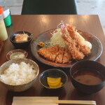 Agemonoya Sendai - エビフライロース定食