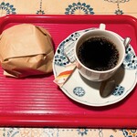 パパラギ - チーズバーガー＋ホットコーヒーのモーニング