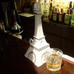 バー クラスター - 通天閣…いやエッフェル塔の入れ物がお洒落♪