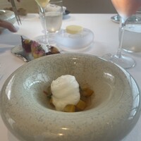 ベージュ アラン・デュカス 東京 - 