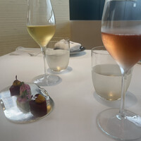 ベージュ アラン・デュカス 東京 - 