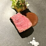 マーマ ノン マーマ - 国産特選牛ランプ肉のロースト