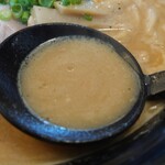 らーめん 喜一郎 - 豚骨＆白味噌のコク円やかなみそスープ(美味)