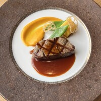 DINING & BAR TABLE 9 TOKYO - 