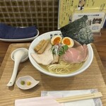 麺屋 春花 - 3種チャーシュー全乗せ　特製淡麗塩麺