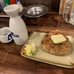 ながの家 - 熱燗とバター乗せ焼きおにぎり