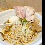 Mendokoro Shikate - 麺全体　時計回り巻でスタンバイ！こうやると、観て食べて行けるのです　byまみこまみこ