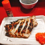 やまとや - ★★赤身魚の粕漬け焼き 600円 酒粕が少なく ほぼ 塩焼き。