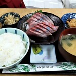新鮮ネタ 食屋いぐち - 刺身定食（ひらまさ）