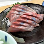 新鮮ネタ 食屋いぐち - 定食の刺身（ひらまさ）