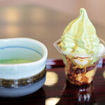 森町茶屋 - ←お抹茶。→抹茶ミニパフェ。