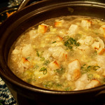 くずし懐石 はな - お鍋の〆には雑炊！雑炊には小さな焼餅がはいっていて、楽しい食感です。 