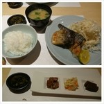 割烹 大田川 - 割烹の個室で鯖の塩焼定食。ご飯は少な目で。納得の1000円。