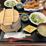 銀座 なか路 - サラダ　お新香　お味噌汁　魚の煮付けの小鉢