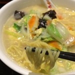 桂園 - 海老野菜湯麺