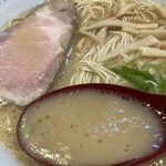 麺徳 - 早速プースーから…