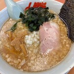 ラーメン山岡家 - プレミアム醤油豚骨ラーメン