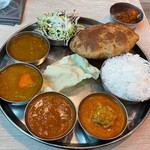 南インド料理ダクシン - 南インドミールズランチ(ペッパーエッグ、コリコランブ)＋チキンティッカ
