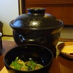 山荘無量塔 - 朝食：土鍋ご飯（炊き立て）