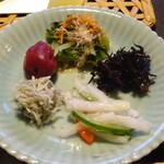 山荘無量塔 - 朝食：お惣菜（取り分け後）