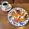 喫茶キャメル - パン・セット：ハニー・トースト、コーヒー