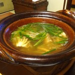 山荘無量塔 - 夕食：煮物（冠地鶏入トロロ鍋）