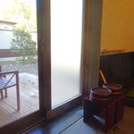 山荘無量塔 - 部屋（お風呂）、隣はテラス