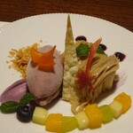 山荘無量塔 - 夕食：水菓子（スポンジケーキのモンブランと巨峰アイス）
