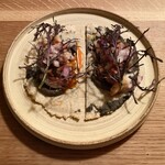 INUI - 赤海老のグリル・ンドゥイヤ 焦がし茄子のピュレ サルサマチャ イカ墨とホワイト・コーンのトルティーヤ