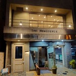 ザ・ブラッセリー - 外観　お店は２階