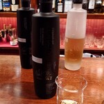 BAR オーパ - OCTOMORE 14.2 ヨーロピアン・カスク 57.7%（シングル）